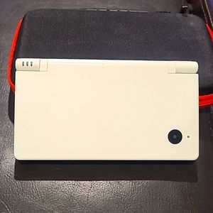 Nintendo DS white - no charging cord